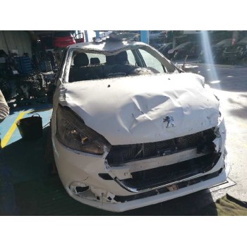 peugeot 208 del año 2015