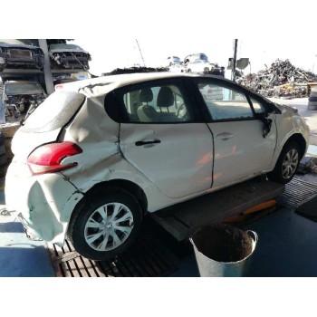 peugeot 208 del año 2015