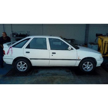 ford escort berlina/turnier del año 1992