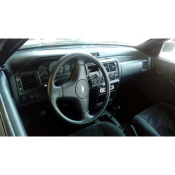 ford escort berlina/turnier del año 1992