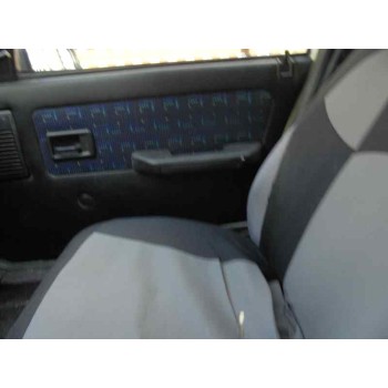 peugeot 205 berlina del año 1996