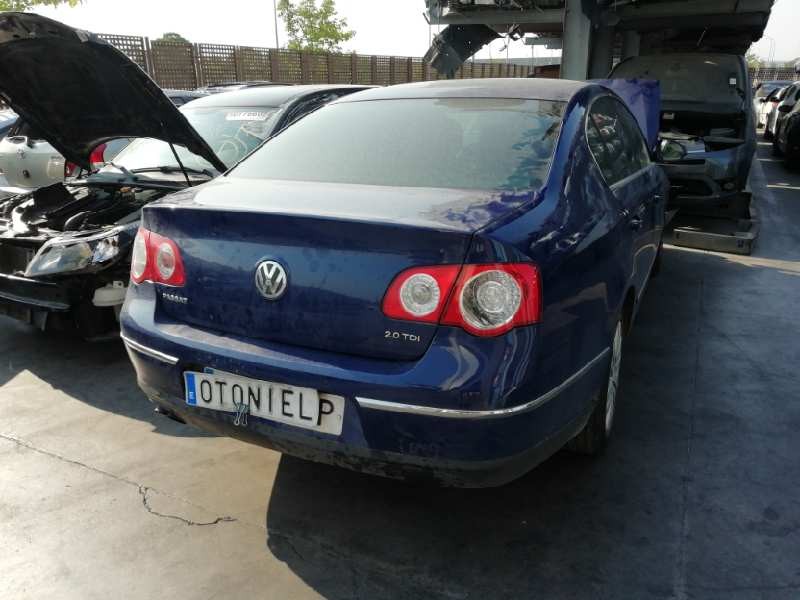 VOLKSWAGEN PASSAT BERLINA (3C2)