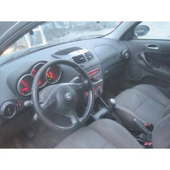 alfa romeo 147 (190) del año 2001