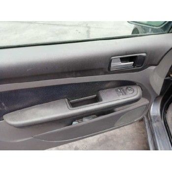 ford focus berlina (cap) del año 2006