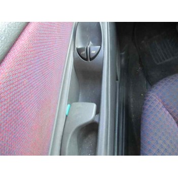 lancia lancia y del año 1996