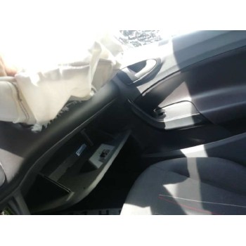 seat ibiza (6j5) del año 2012