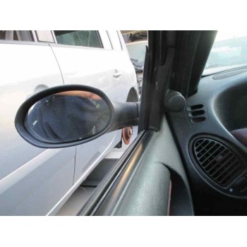 lancia lancia y del año 1996