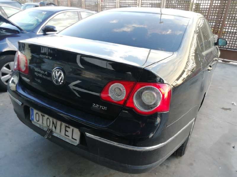 VOLKSWAGEN PASSAT BERLINA (3C2)