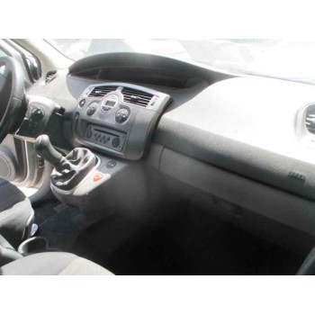 renault scenic ii del año 2005