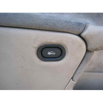 saab 9-3 berlina del año 2000