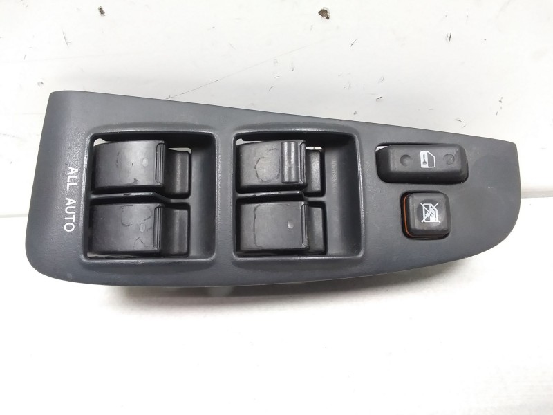 Recambio de mando elevalunas delantero izquierdo para toyota avensis (_t25_) 1.8 (zzt251_) referencia OEM IAM 8480205210b0  