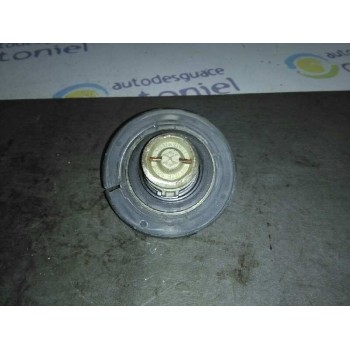 Recambio de tapa exterior combustible para peugeot 205 berlina 1.2 referencia OEM IAM   