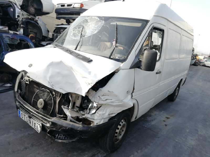 mercedes-benz sprinter 02.00  caja cerrada del año 2006