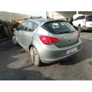 opel astra j lim. del año 2014