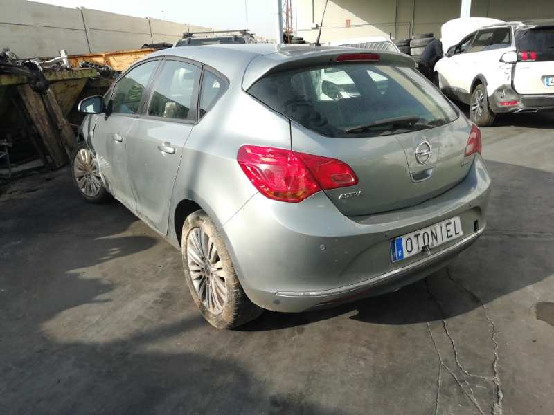 OPEL ASTRA J LIM.