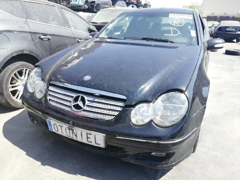 mercedes-benz clase c (w203) sportcoupe del año 2004