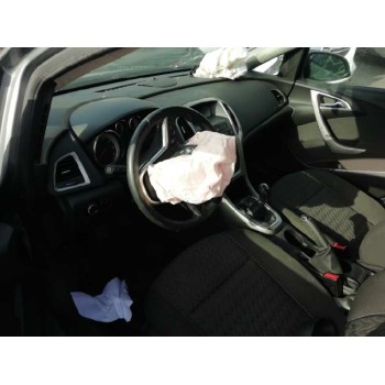 opel astra j lim. del año 2014