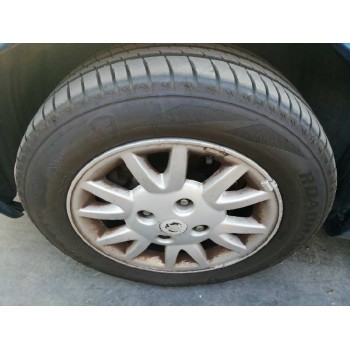 nissan primera berlina (p11) del año 2001