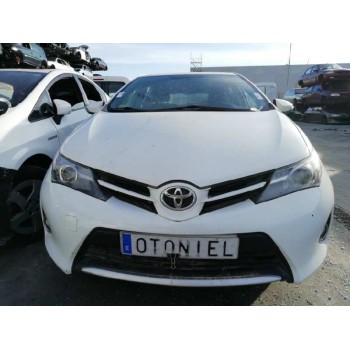 toyota auris del año 2013