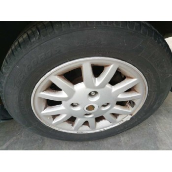 nissan primera berlina (p11) del año 2001