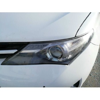 toyota auris del año 2013