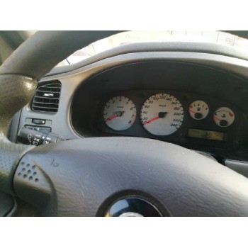 nissan primera berlina (p11) del año 2001