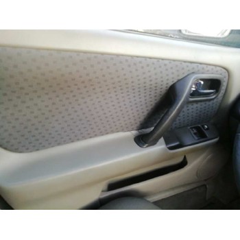 nissan primera berlina (p11) del año 2001