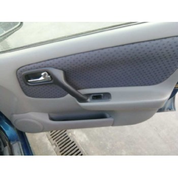 nissan primera berlina (p11) del año 2001