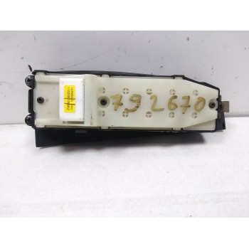 Recambio de mando elevalunas delantero izquierdo para toyota avensis (_t25_) 1.8 (zzt251_) referencia OEM IAM 8480205210b0  