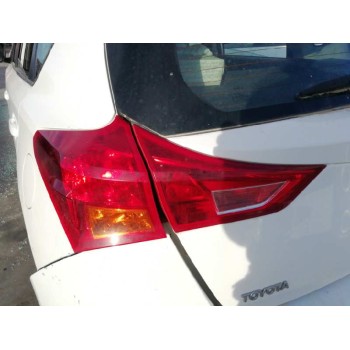 toyota auris del año 2013