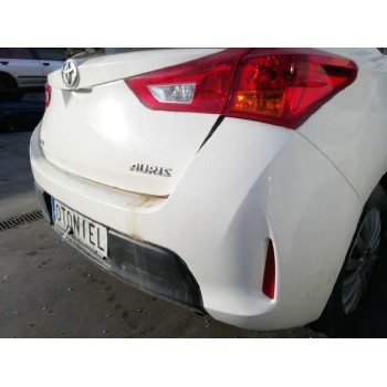 toyota auris del año 2013