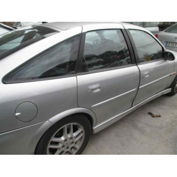 opel vectra b berlina del año 2000