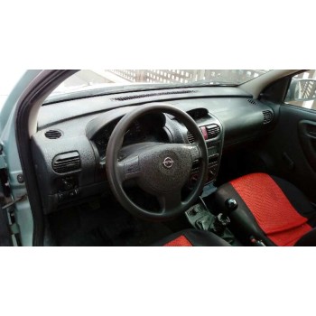 opel corsa c del año 2002