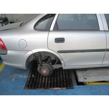 opel vectra b berlina del año 1999