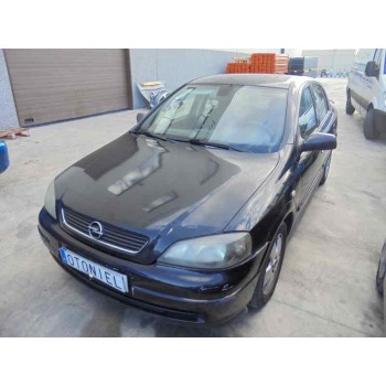 opel astra g berlina del año 2004