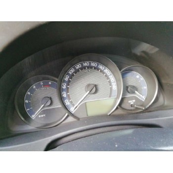 toyota auris del año 2013