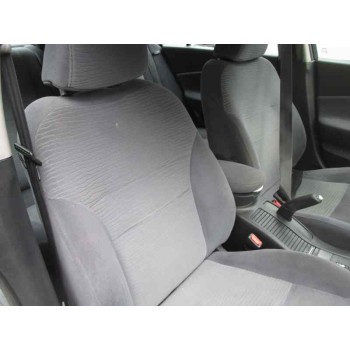 nissan primera berlina (p12) del año 2004