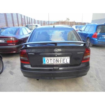 opel astra g berlina del año 2004