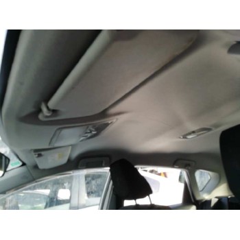 toyota auris del año 2013