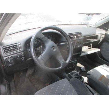 opel vectra a del año 1993