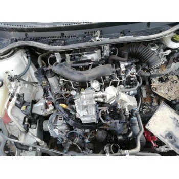 toyota auris del año 2013