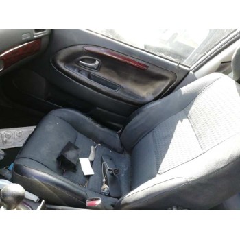 volvo s40 berlina del año 2000