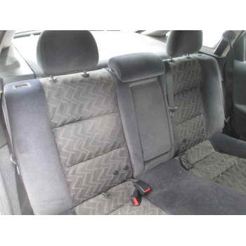 opel vectra b berlina del año 2000