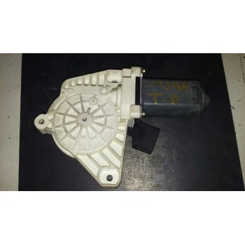 MOTOR ELEVALUNAS TRASERO DERECHO A1698202042 6 PINS