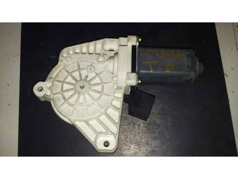 Recambio de motor elevalunas trasero derecho para mercedes-benz clase a (w169) a 180 cdi exclusive edition (169.007) referencia 