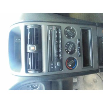 opel astra g berlina del año 2004