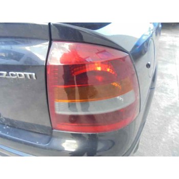 opel astra g berlina del año 2004