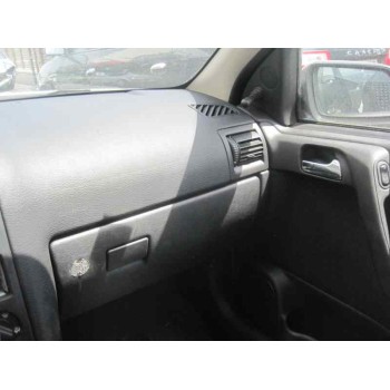 opel astra g berlina del año 1999