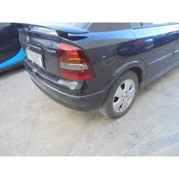 opel astra g berlina del año 2004