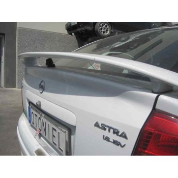 opel astra g berlina del año 1999